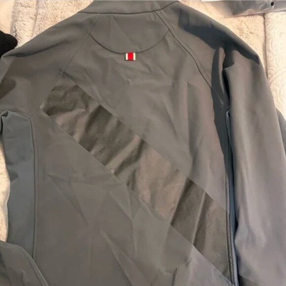 Tracksmith NDO Jacket Women's size small - Picture 2 of 4